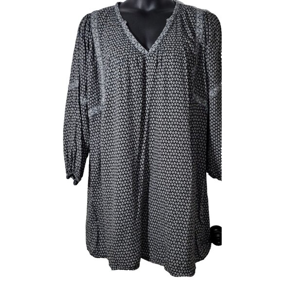 Old Navy Dresses & Skirts - Old Navy Black XL Tunic Floral Dress Boho Cottage Prairie Puff Long Sleeve Vneck